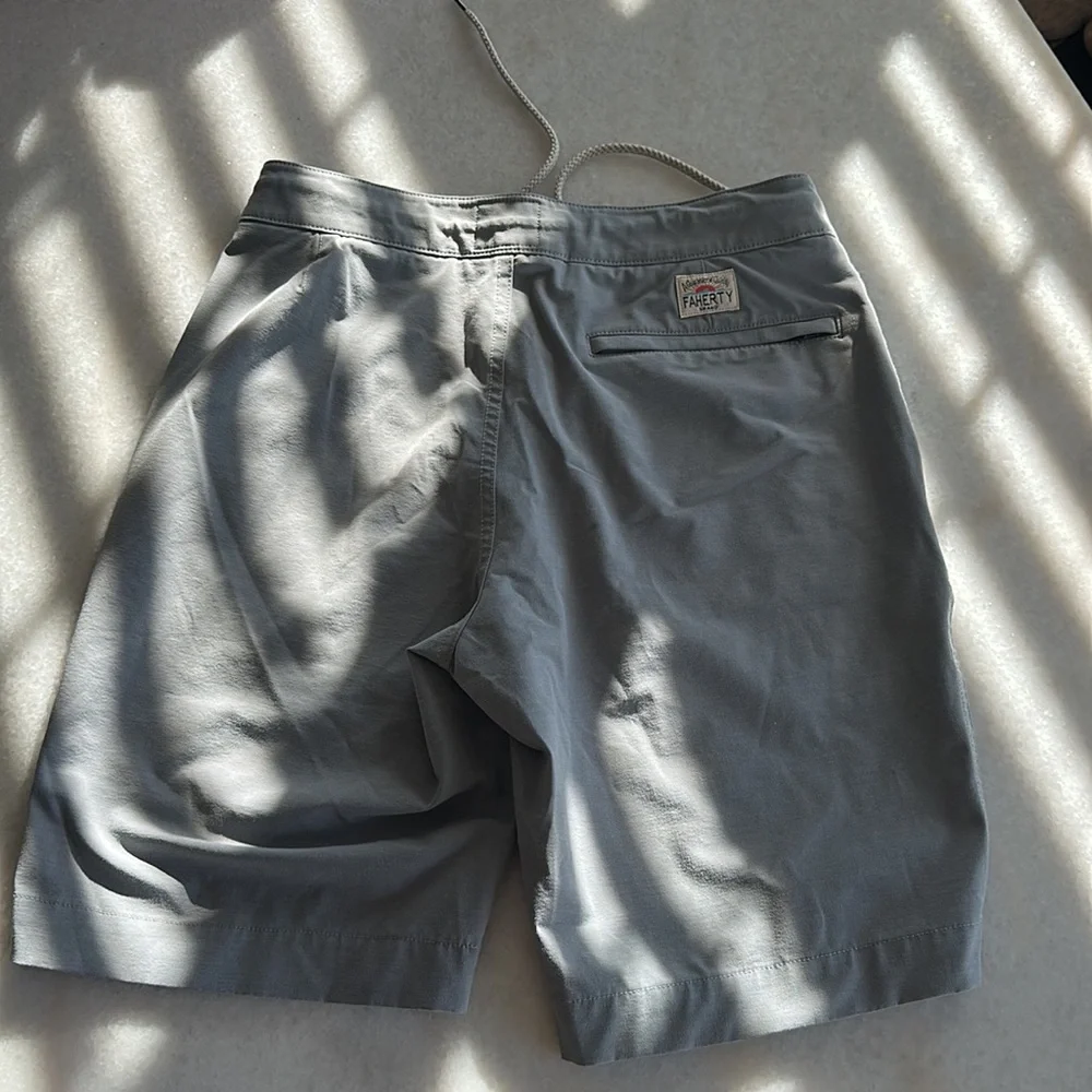 Faherty all day gray shorts